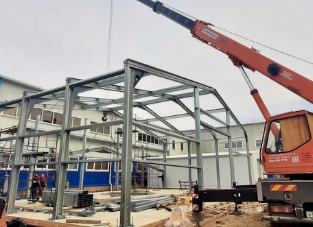 Возведение зданий и сооружений